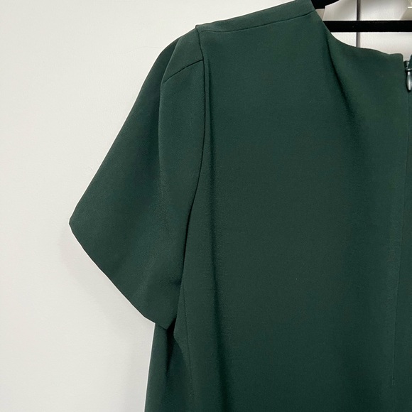 Babaton Dark Green Straight Line Dress with Short Sleeves - Picture 7 of 9
